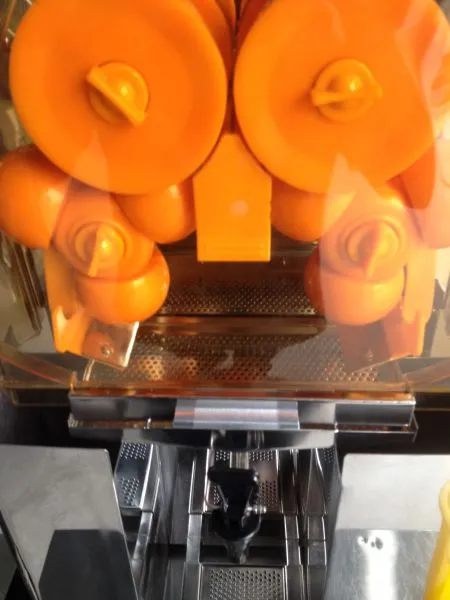 Соковыжималка для цитрусовых Foodatlas 2020AMM-(IS) (настольная, корпус прозр пласт, конт нерж, GB)